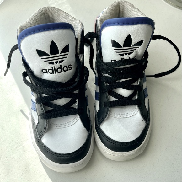 Toddler Adidas sneakers - Picture 3 of 5
